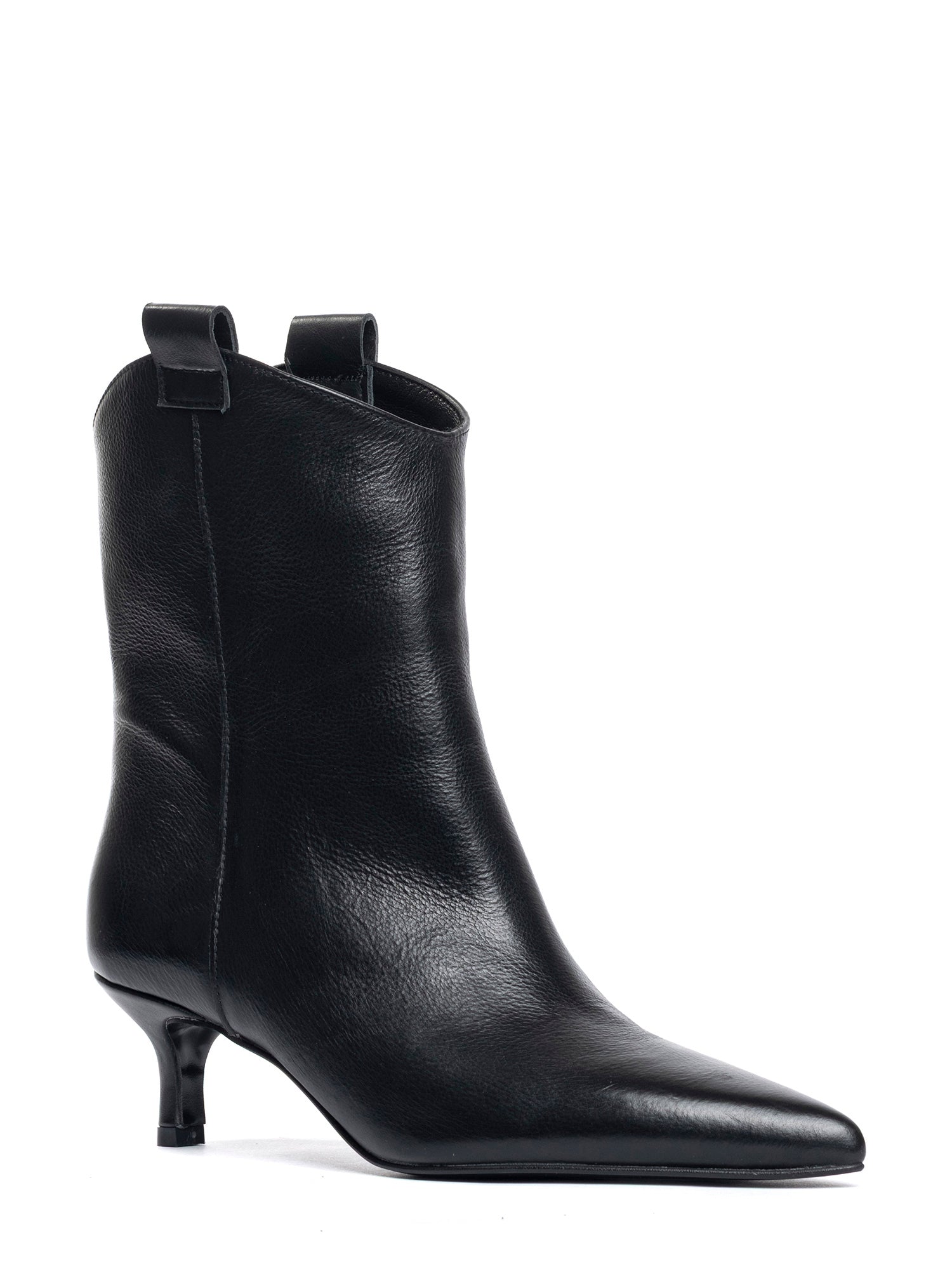 Charlotte Tronchetti in vitello nero