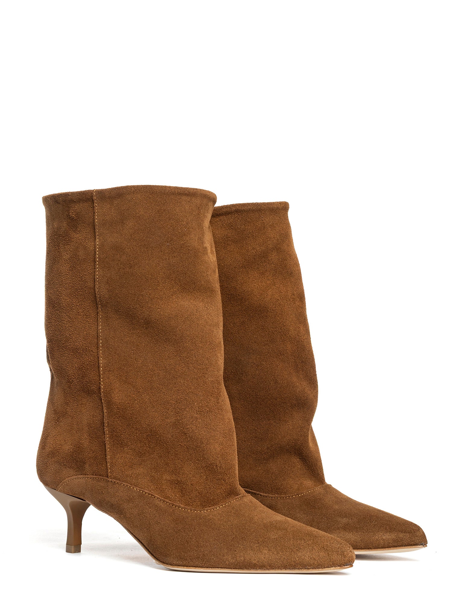 Dana Tronchetti in camoscio arabica