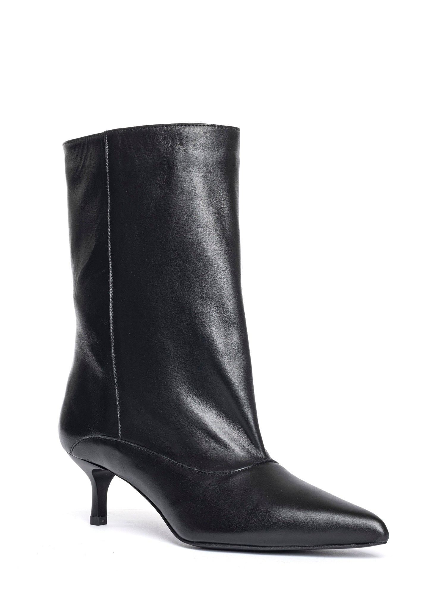 Dana Tronchetti in vitello nero