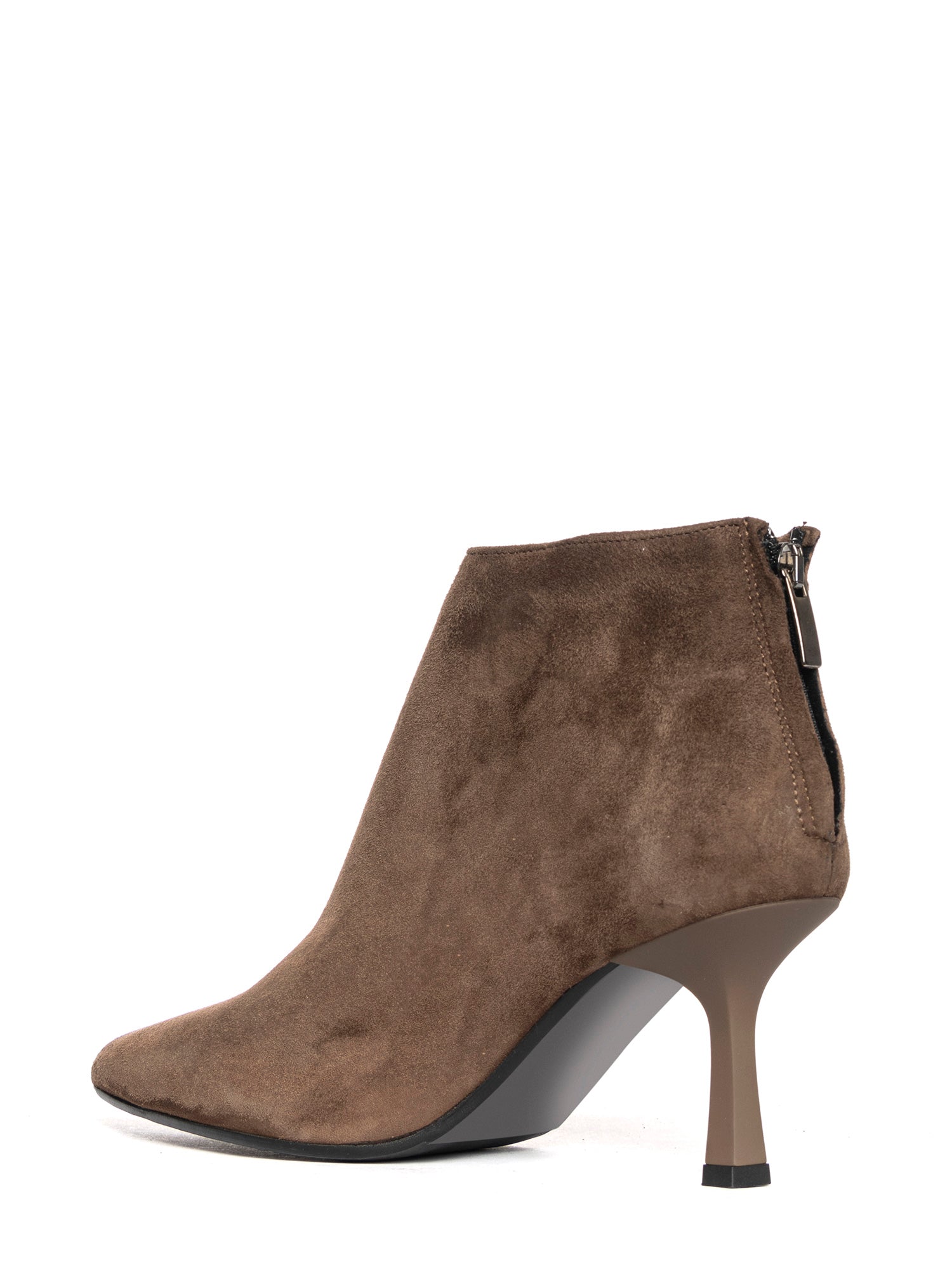 Elise Tronchetti in camoscio radice