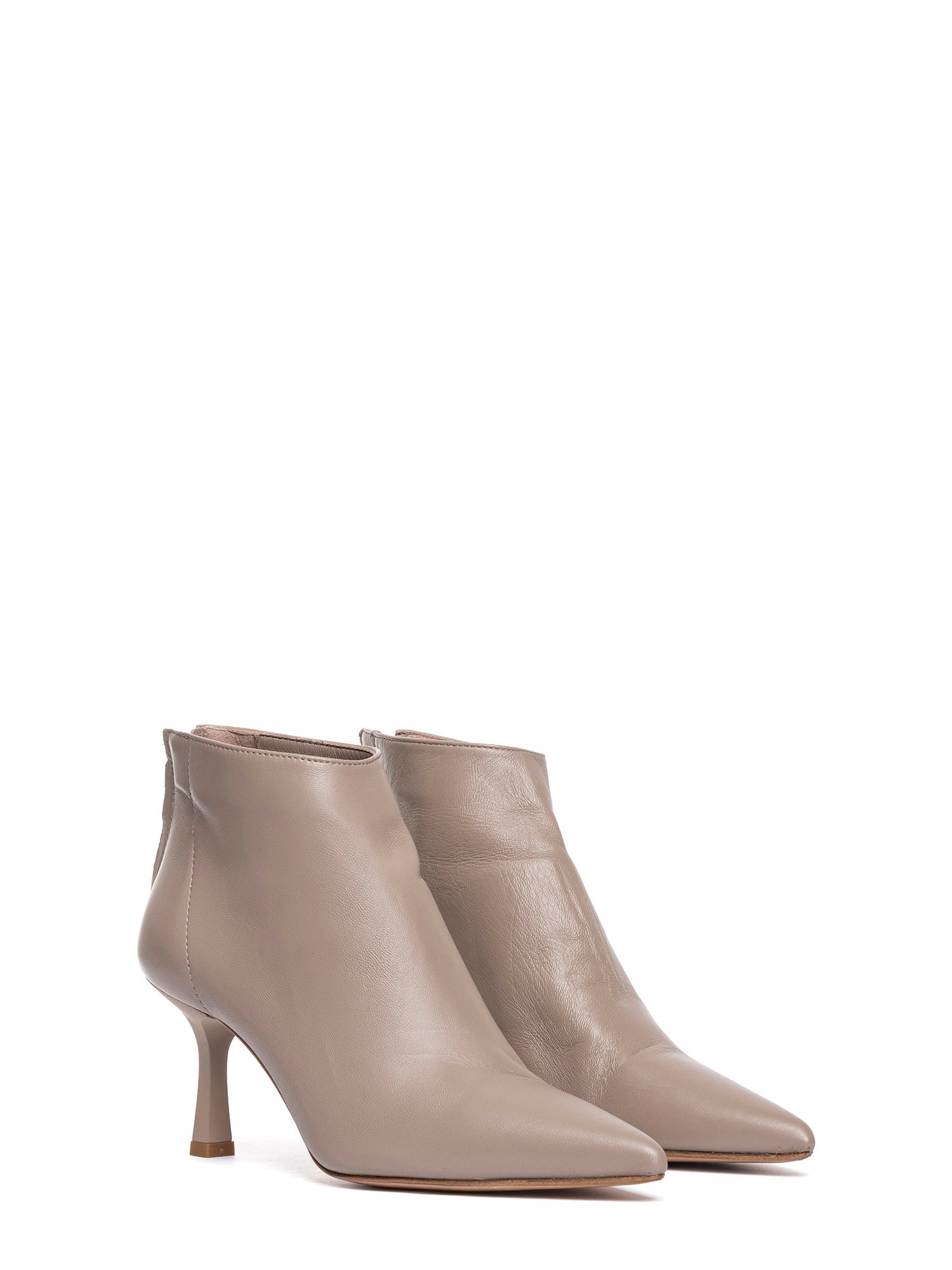 Elise Tronchetti in nappa fango