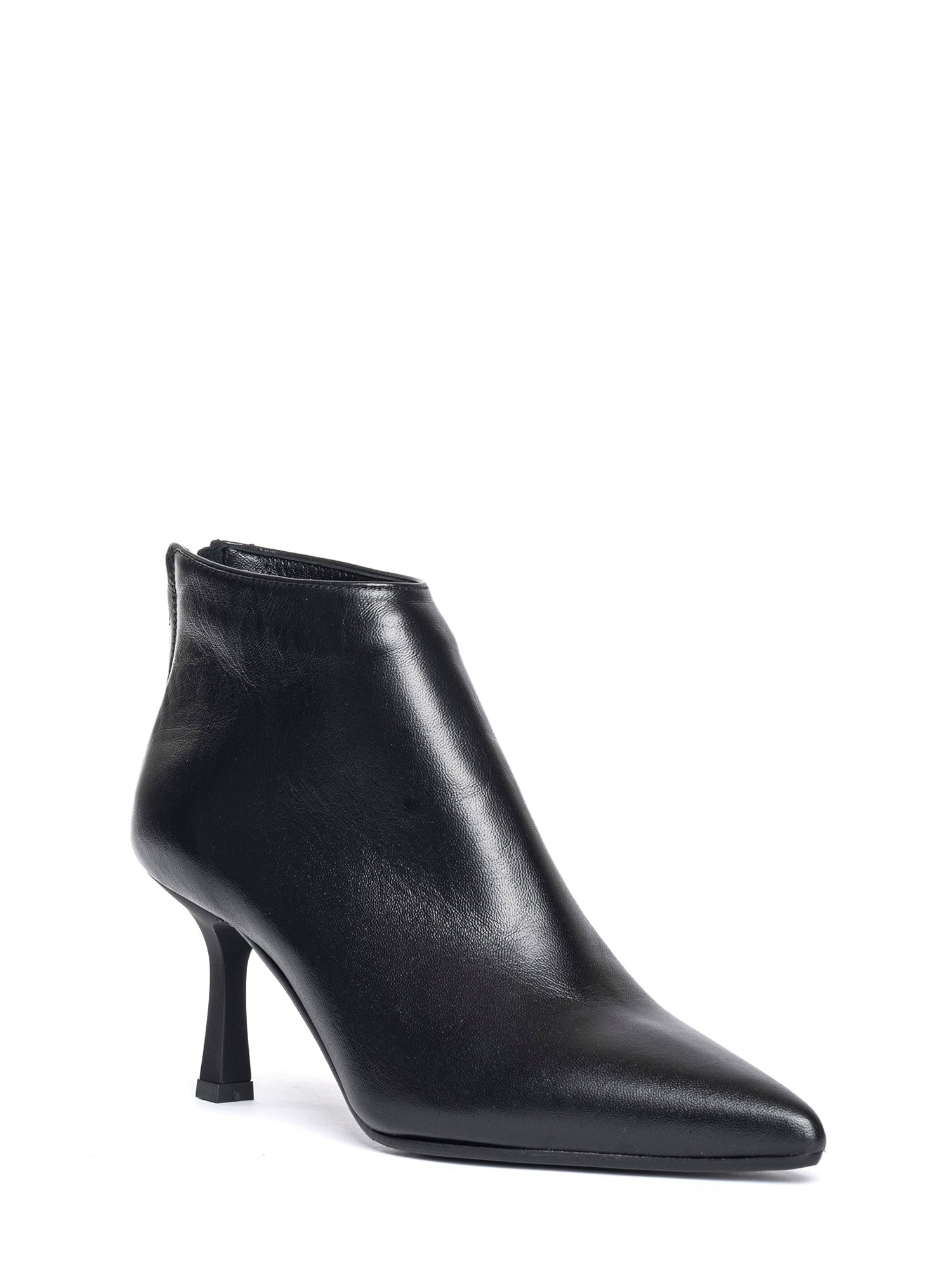 Elise Tronchetti in nappa nero