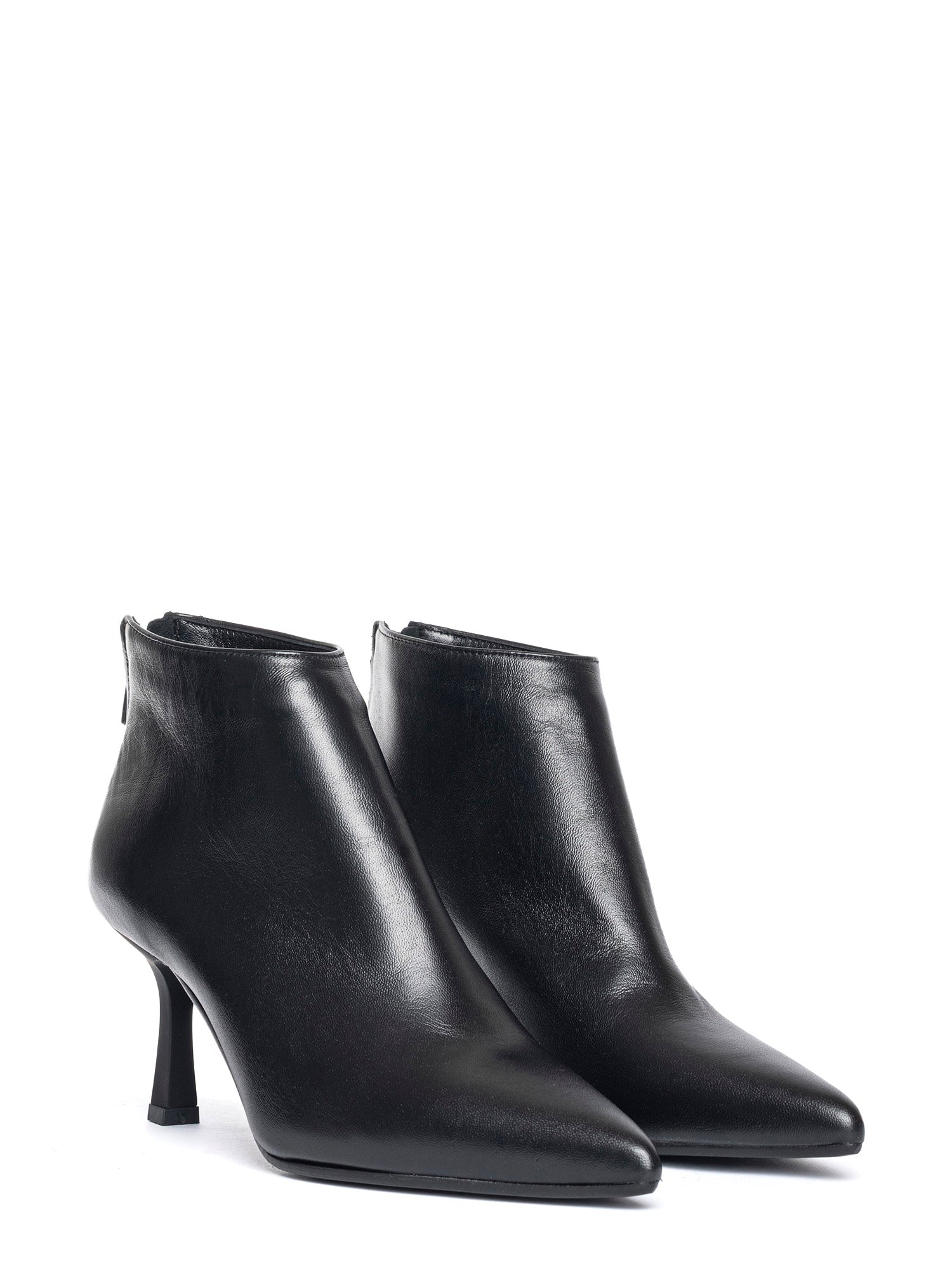Elise Tronchetti in nappa nero