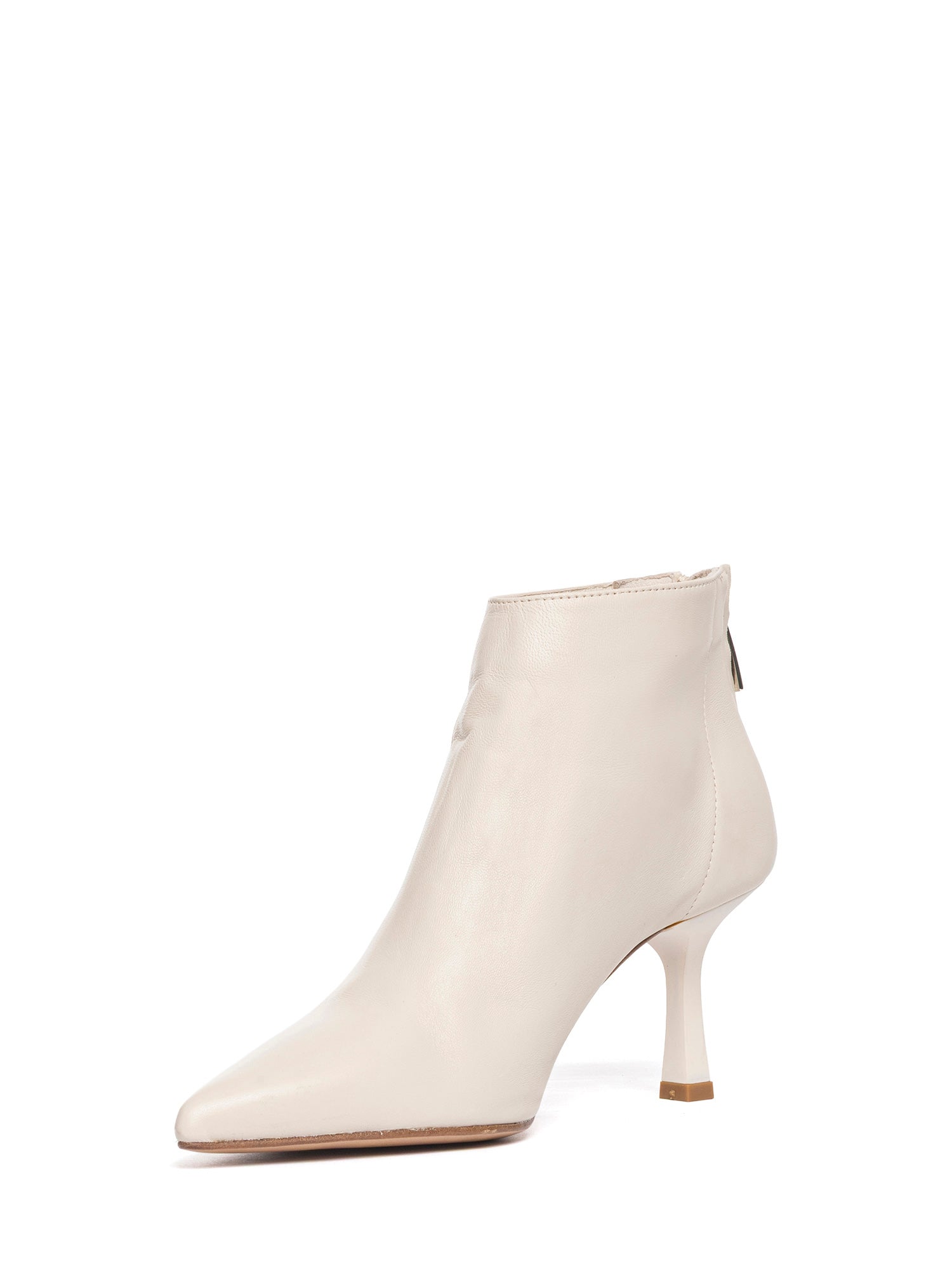 Elise Tronchetti in nappa off white