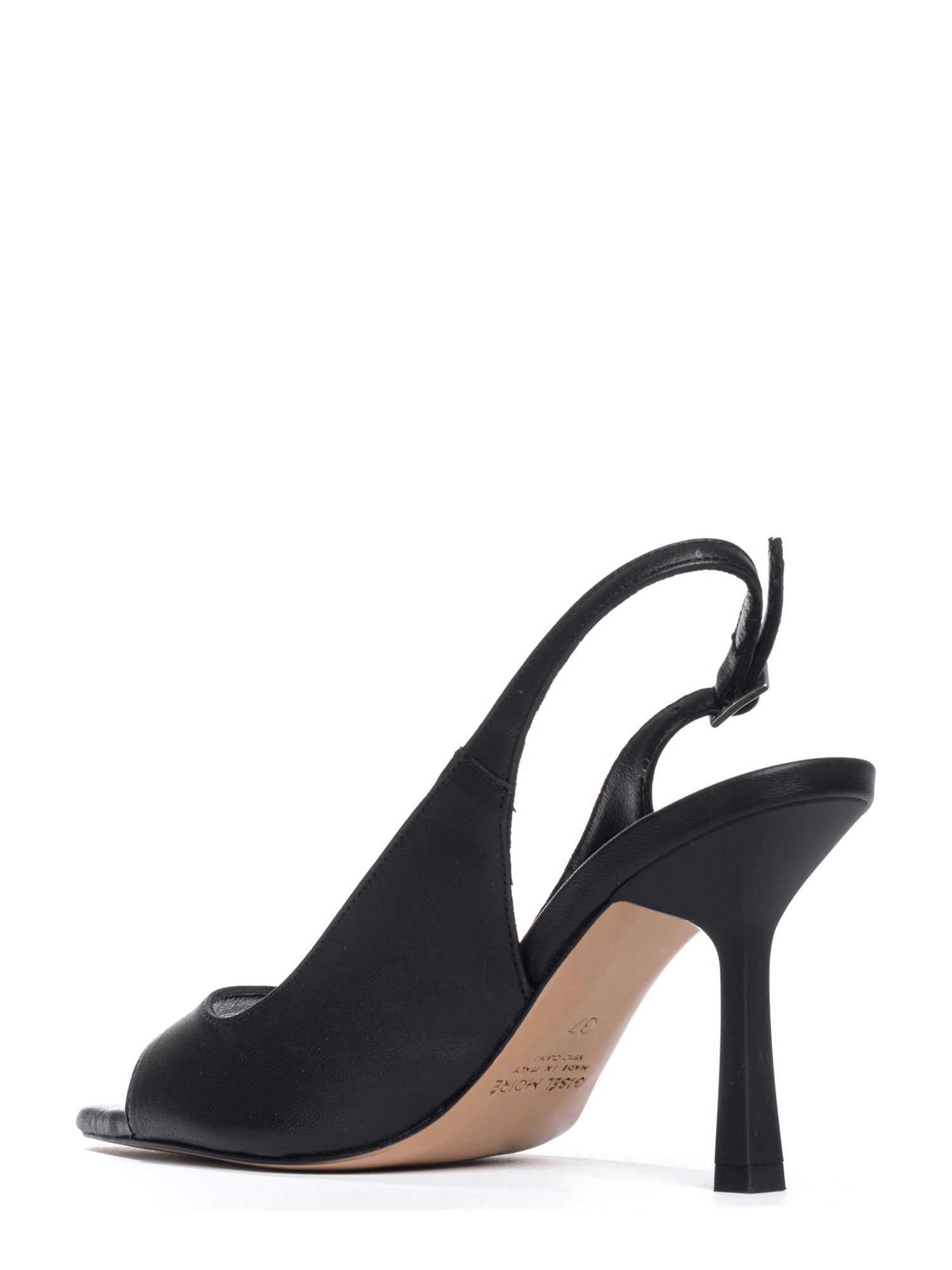 Genevieve Chanel in nappa nero