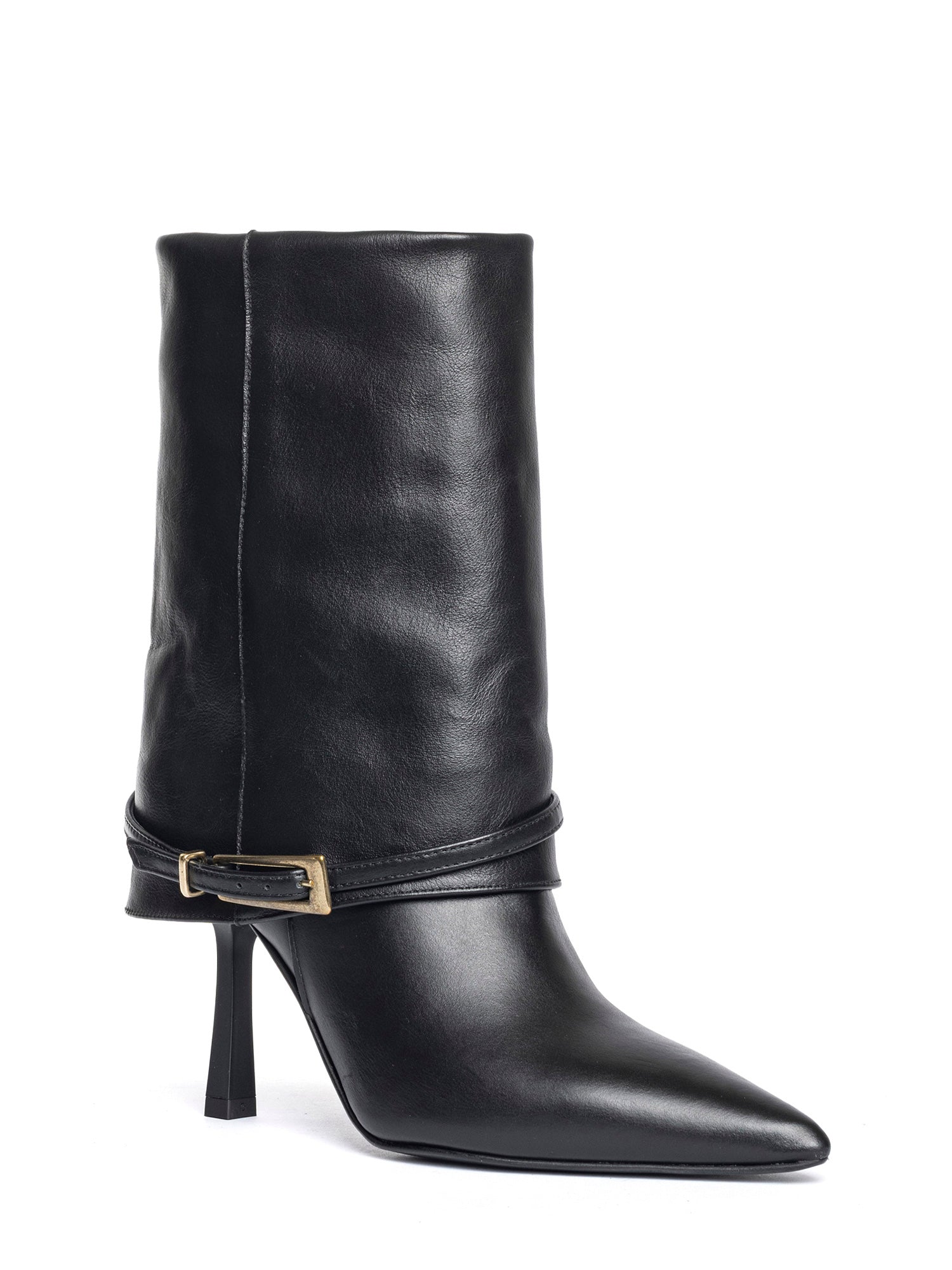Karen Tronchetti in vitello nero