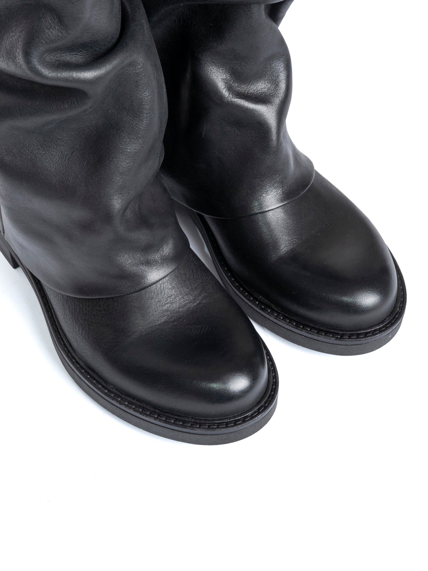Royal Biker in off-white sheepskin calfskin