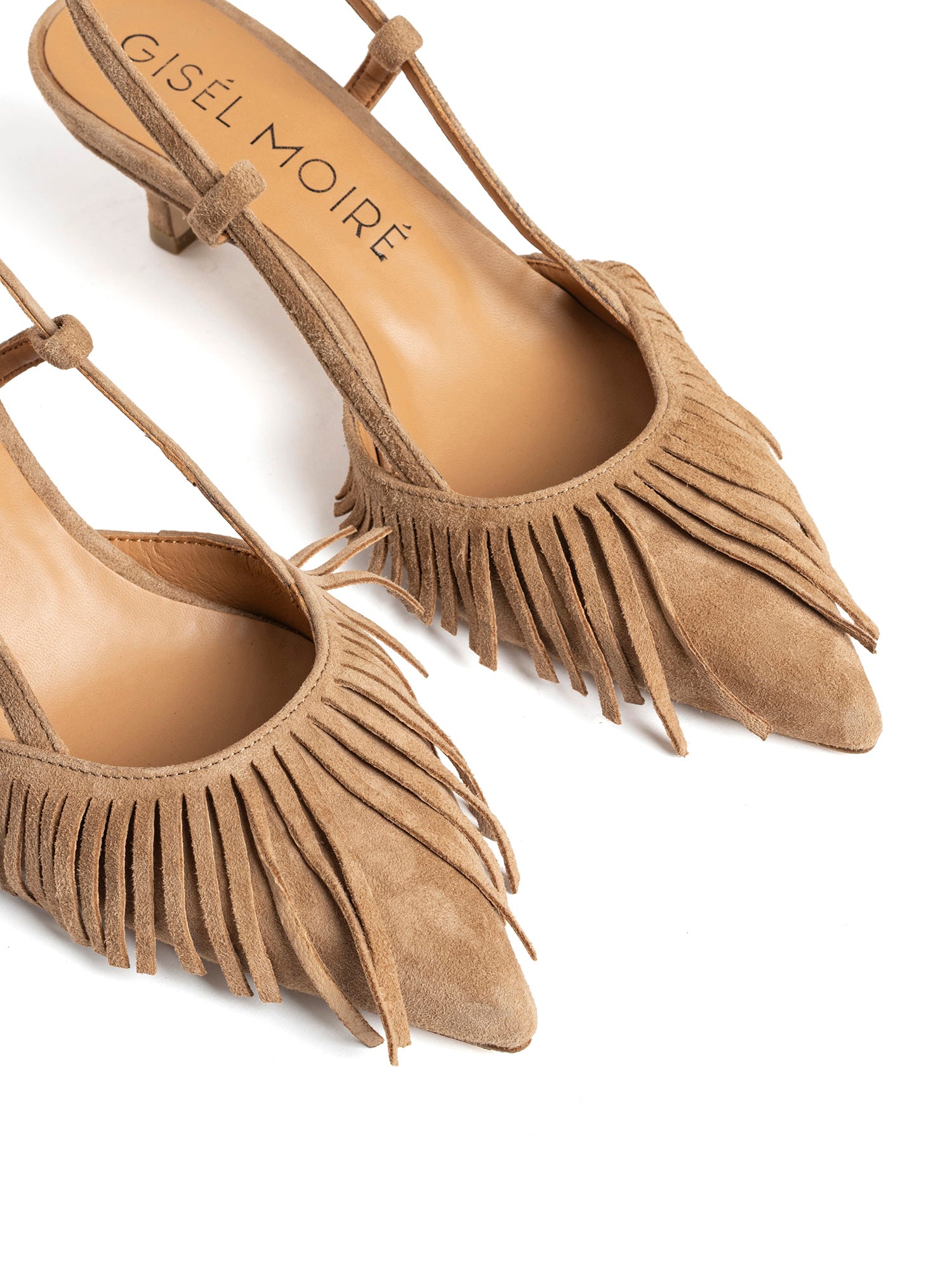 Vilma Chanel in camoscio camel